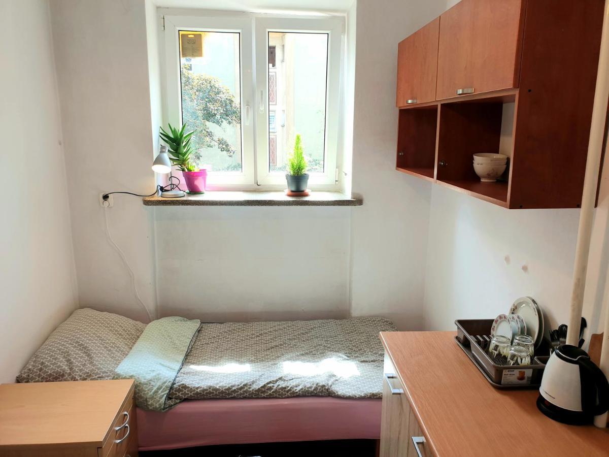 Rooms By Kino Femina Warschau Buitenkant foto